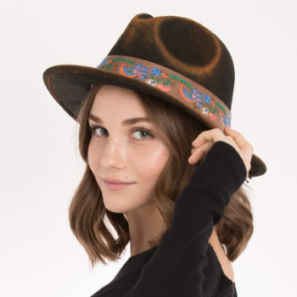 NWT Peter Grimm Brown Mavis Hat